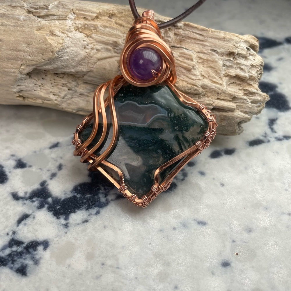 Moss Agate Crystal Pendant With Amethyst Leather Cord Artisan Boho - Picture 4 of 15
